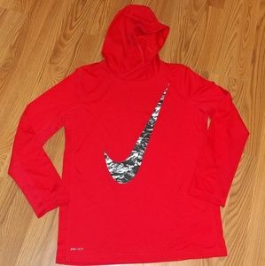 Nike. Dry fit boys Long sleeve